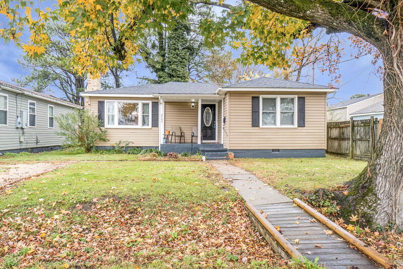 Primary Photo - 2703 Nashville Ave