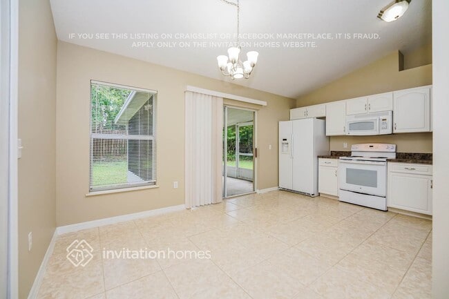 Building Photo - 1706 Palm Rd