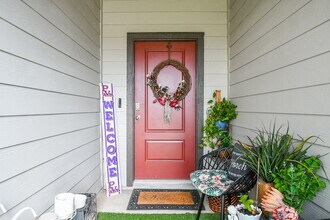 Building Photo - 7723 Golden Rubia Ln