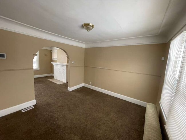 Building Photo - 13620 Kentucky St