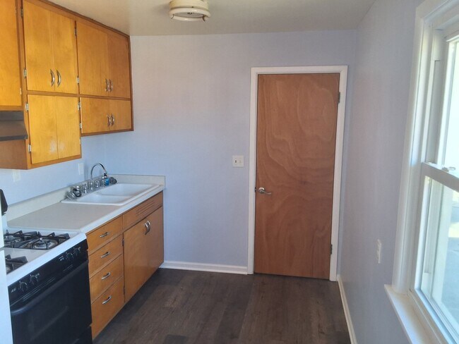 Foto del edificio - 5315-5315 W Woodale Ct