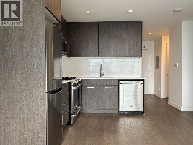 Building Photo - 9060 University Crescent