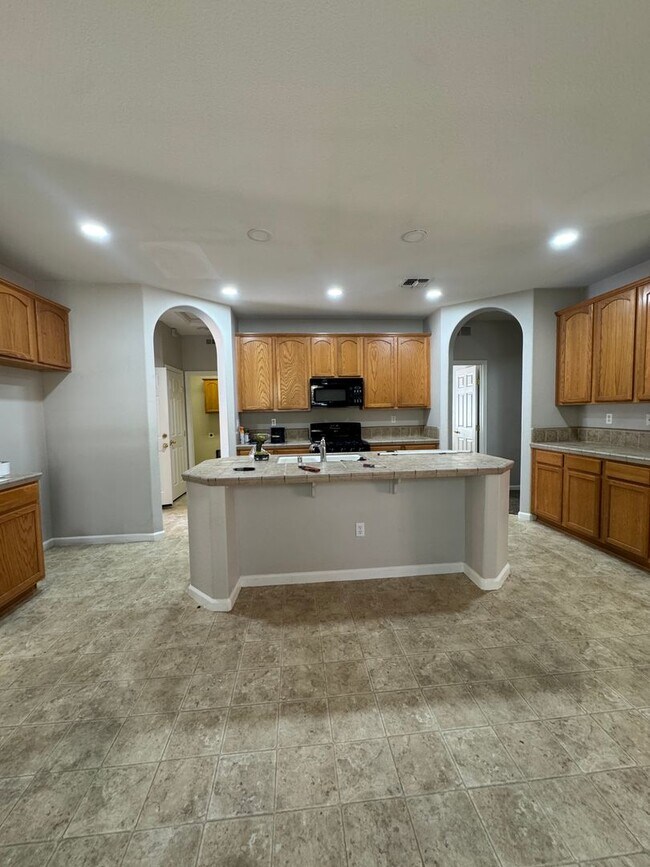 Building Photo - 11767 Arete Way