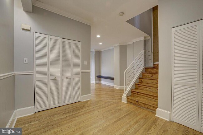 Foto del edificio - 1005 S St NW