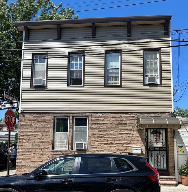 Building Photo - 84-01 102nd Rd