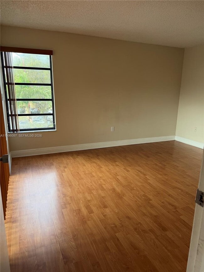 Building Photo - 9140 SW 123rd Ct