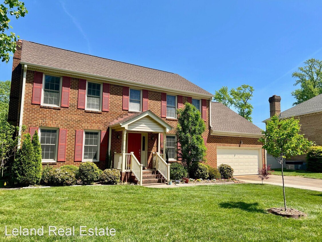 Foto principal - 4 br, 2.5 bath House - 4748 Thoroughgood Dr