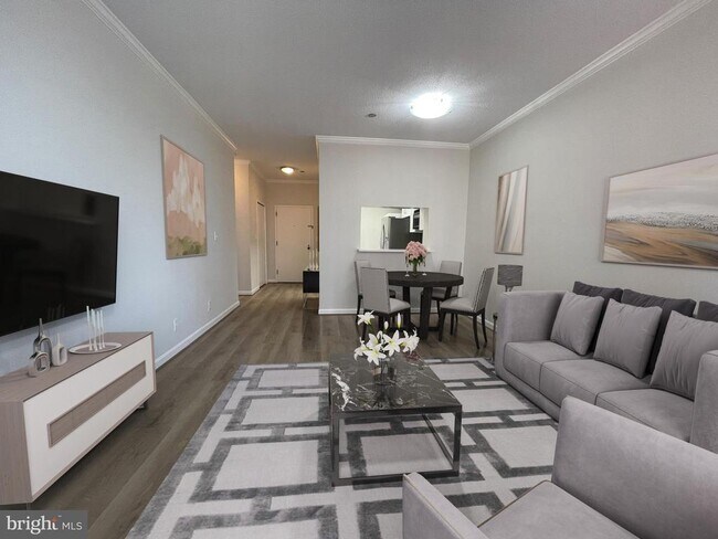 Foto del edificio - 1805 Crystal Dr