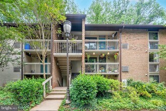 Building Photo - 1530 Moorings Dr