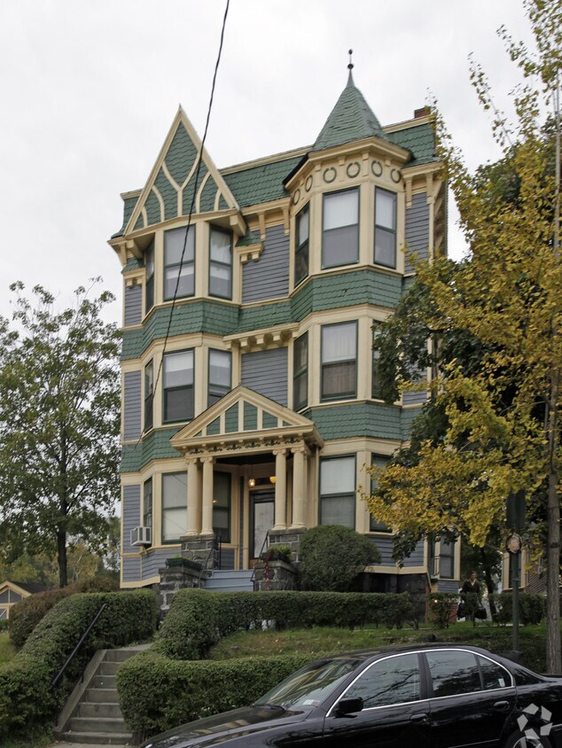 Foto principal - 51 Summit Ave