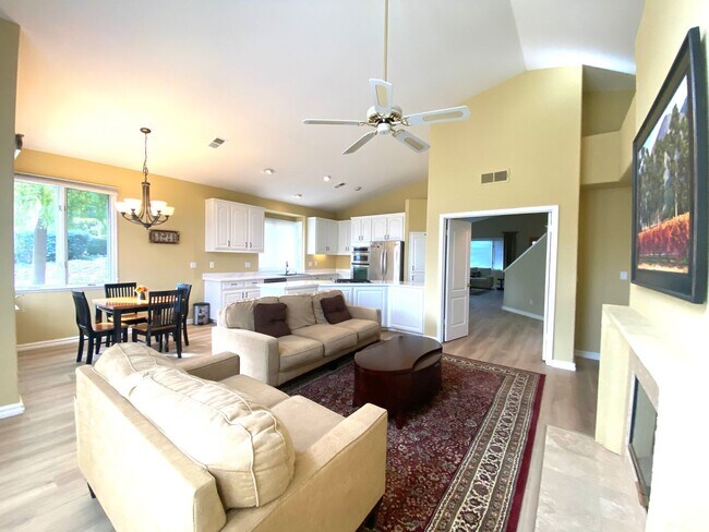 Building Photo - Pleasanton Golden Eagle 4 bedroom, 3 bath