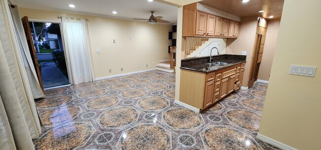 Foto del edificio - 2607 Spinnaker Ave