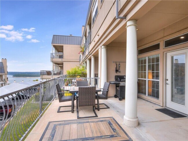 Foto del edificio - 2918 Ranch Rd 620 N