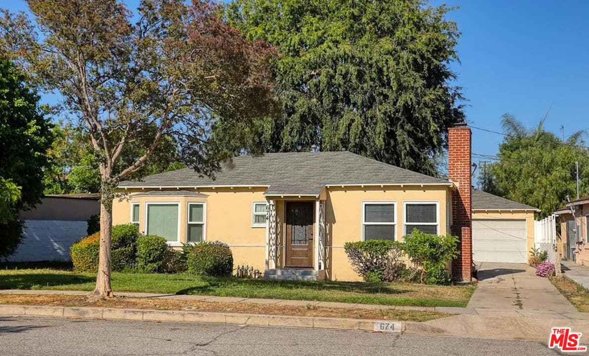 Foto principal - 674 Estelle Ave