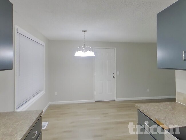 Foto del edificio - 2504 26th St SE