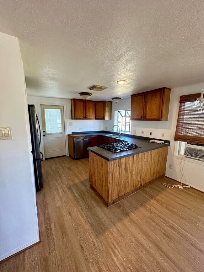 Foto del edificio - 124 7th St