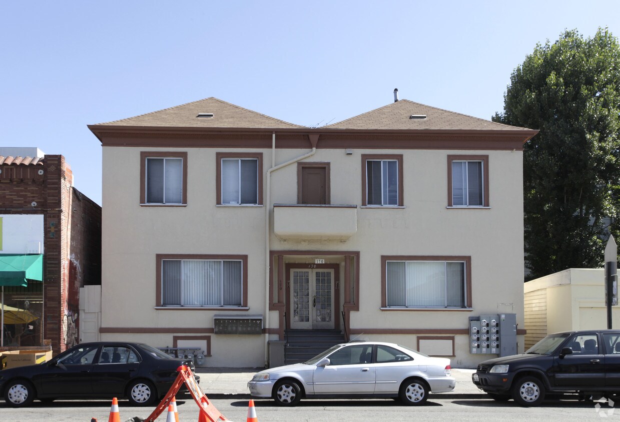 Building Photo - 170 10th St