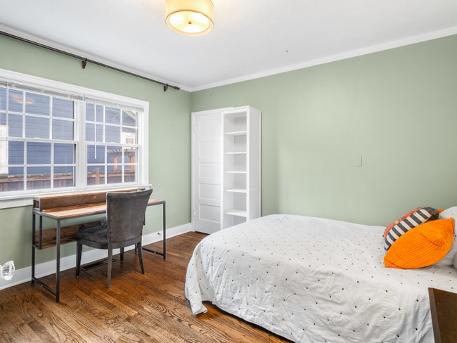 Building Photo - 3044 NE 53rd Ave