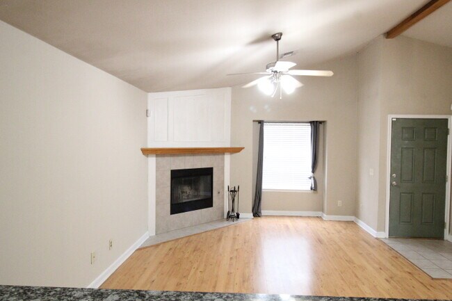 Building Photo - 1408 SW 23rd St