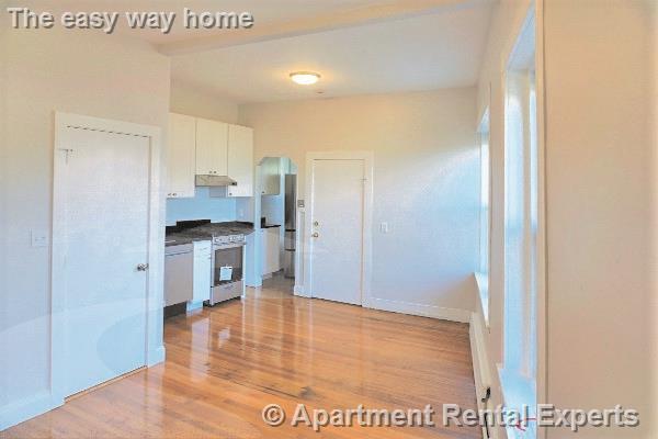 Building Photo - 116 Willow St