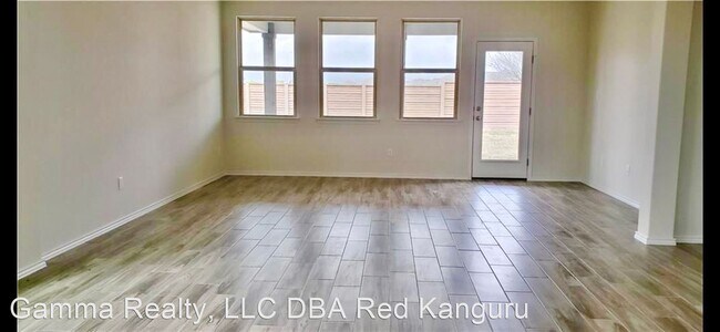 Foto del edificio - 5 br, 3.5 bath House - 330 Blue Oak Blvd