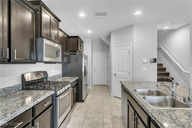 Building Photo - 9404 Sand Tiger Ave