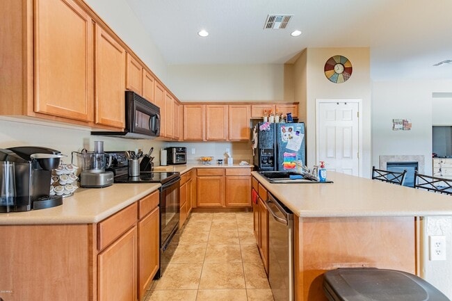 Building Photo - 35414 N 32nd Dr