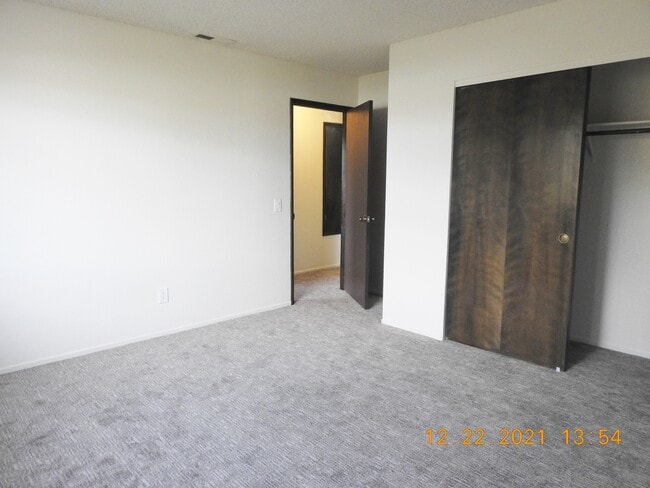 MASTER BEDROOM - 1175 Berrum Ln