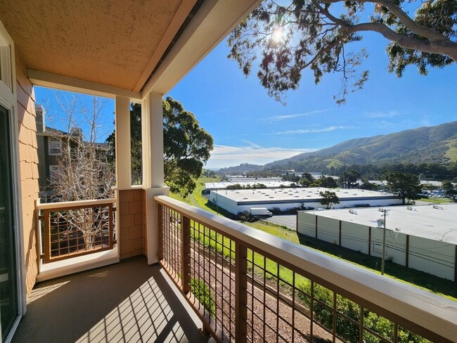 Building Photo - Beautiful Brisbane condo
