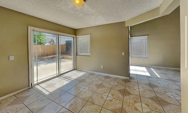 Building Photo - 13131 Pawnee Dr