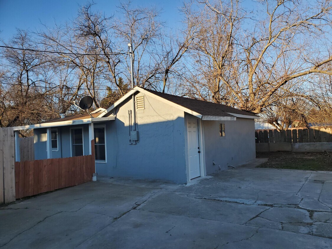 Foto principal - 4794 Olivehurst Ave