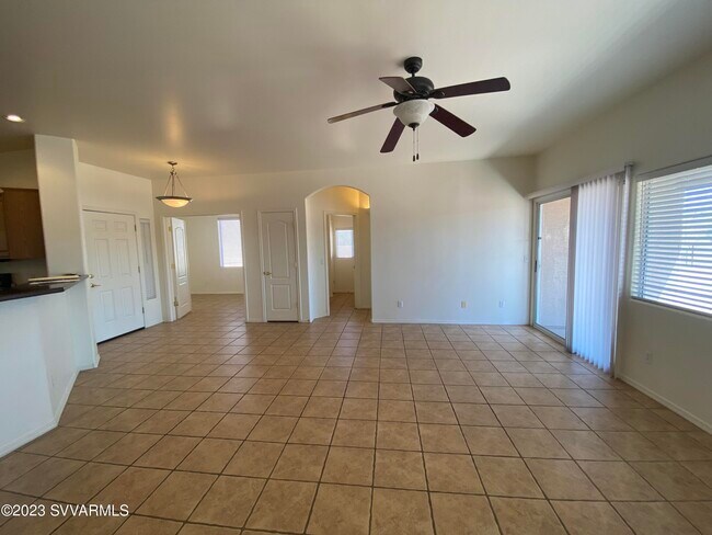 Foto del edificio - 1095 S Forest Ridge Dr