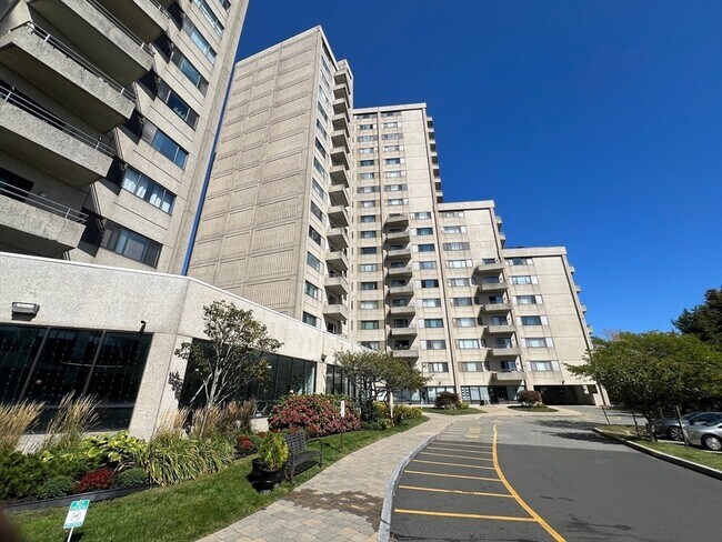 Foto del edificio - 376 Ocean Ave