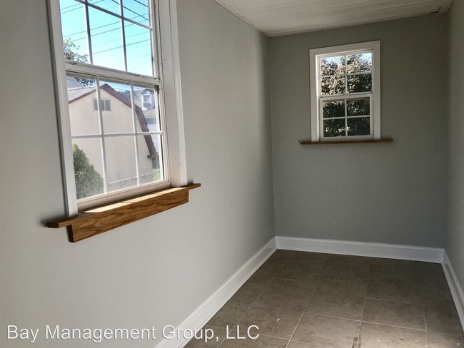 Building Photo - 8100 Bullneck Rd