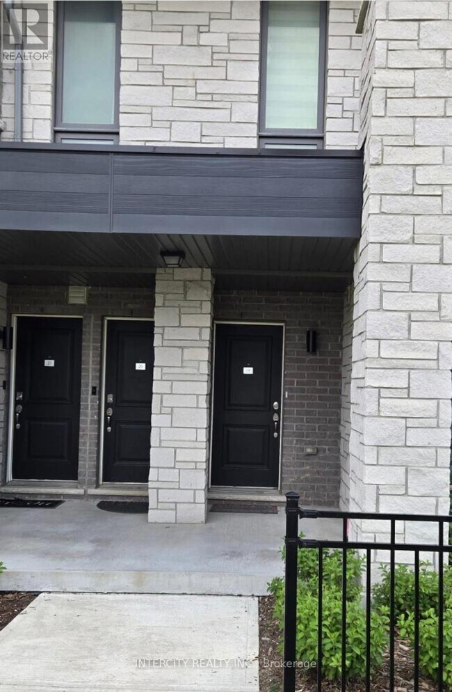 Photo du bâtiment - 9430-9430 The Gore Rd