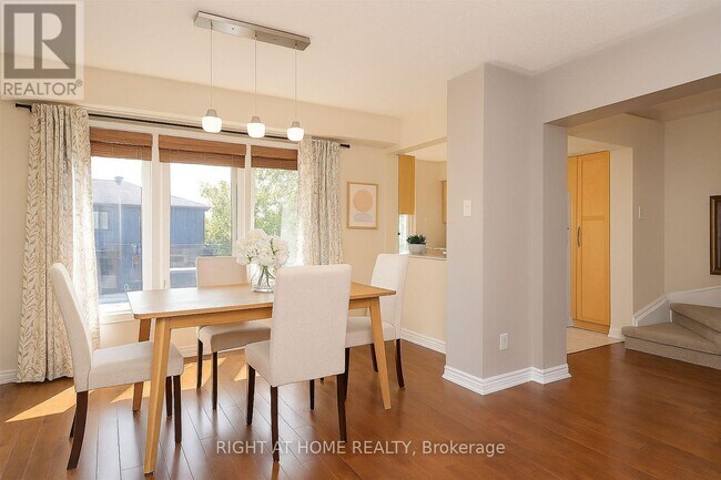 Building Photo - 2543 Waterlilly Way