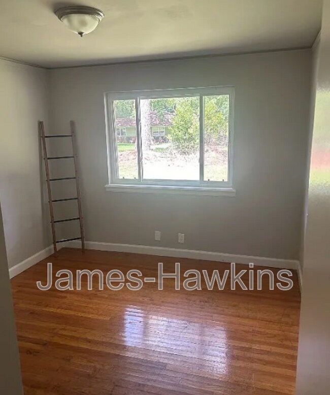 Foto del edificio - 3634 Cloverdale Rd
