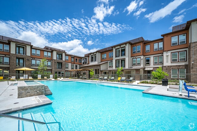 Building Photo - Richcrest Apartments- Income Restricted