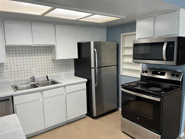 Foto del edificio - 902 Wandering Way Dr