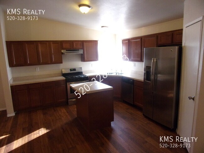 Building Photo - 3 Bed / 2 Bath - OWNER/AGENT