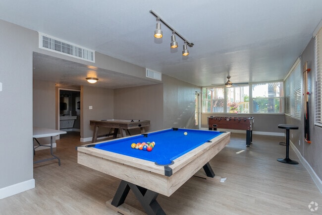 Clubhouse - Villas del Paraiso