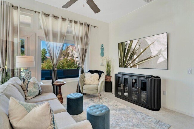 Foto del edificio - 38635 Orangecrest Rd