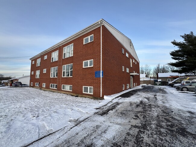 Photo du bâtiment - 185 McSweeney Ave