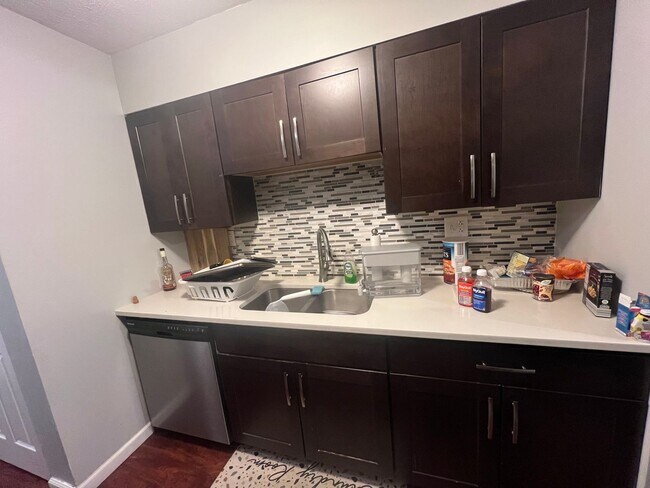 Photo - 11 Enon Wy Apartment