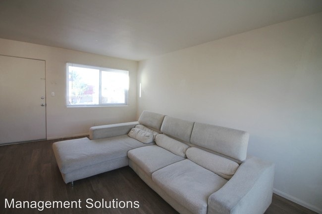 Building Photo - 4609 Bancroft St