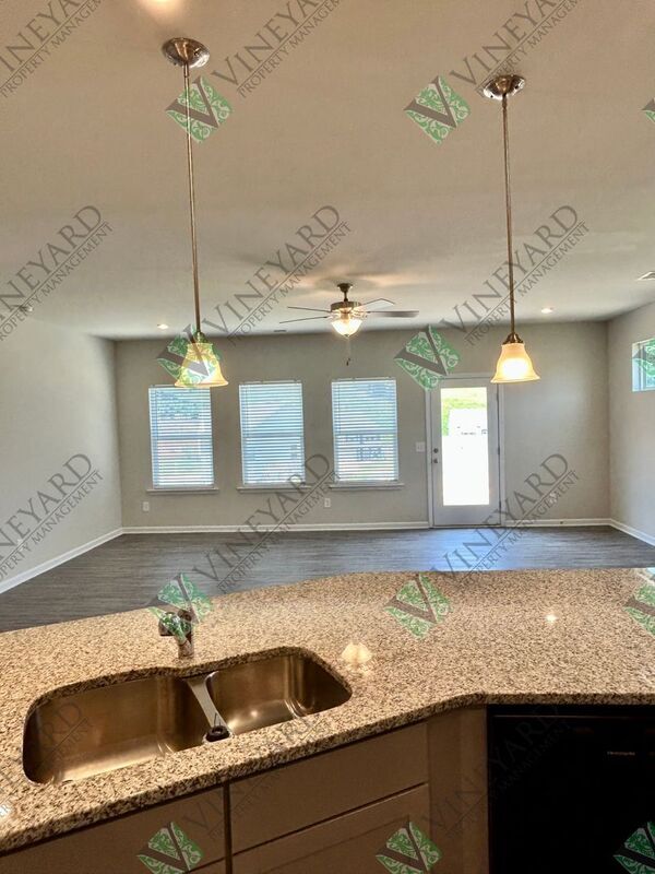 Building Photo - 103 Juliette Ct