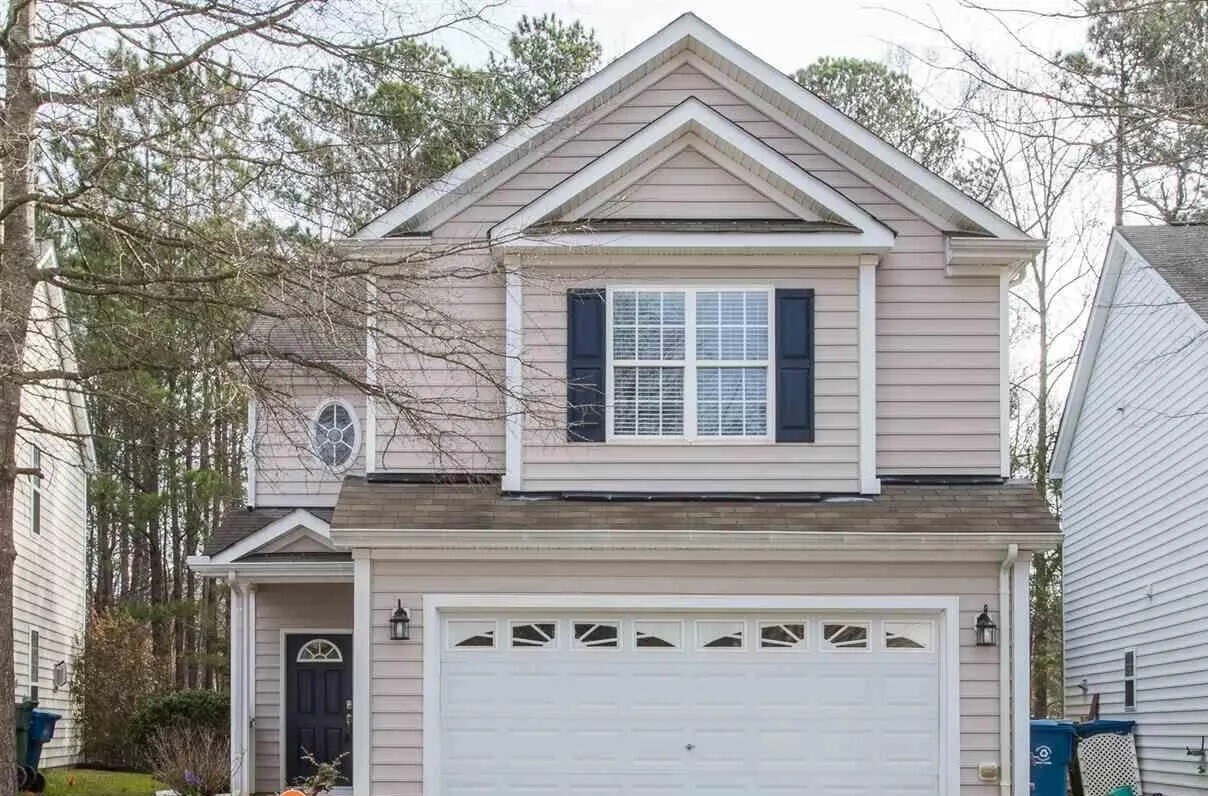 Foto principal - 1407 Crimson Creek Dr