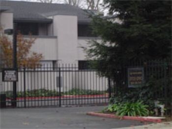 Primary Photo - 3702 W Benjamin Holt Dr