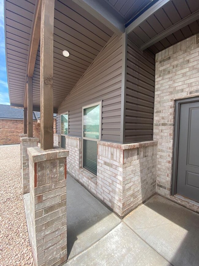 Foto del edificio - 329 Trailblazer Ln
