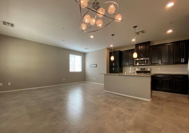 Building Photo - 8549 Insignia Ave